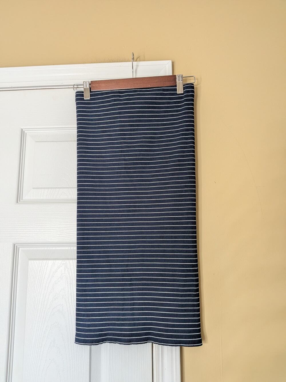 Polo Ralph Lauren Navy & White Striped Ribbed Midi Skirt Size Small Preppy